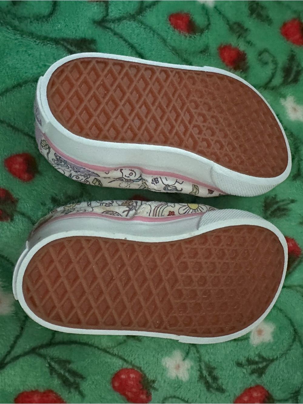 Vans Kids Unicorn Print Canvas Sneakers - White with Lavender Trim - Picture 2 of 2